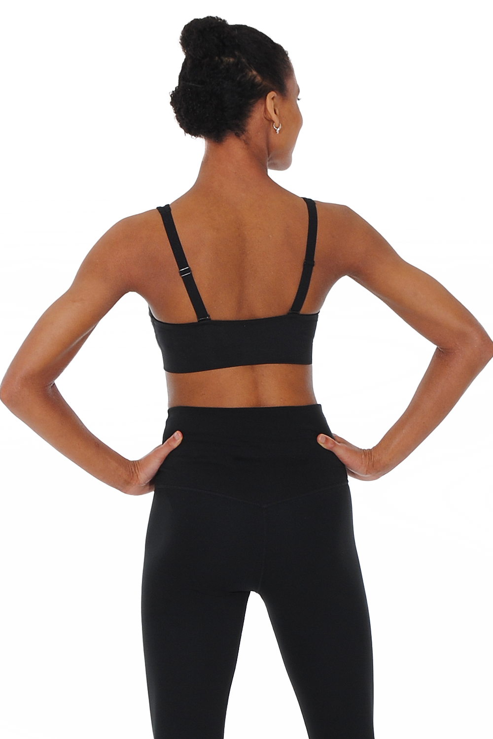Nike Damen Dri-FIT Indy Plunge Cut-Out-BH